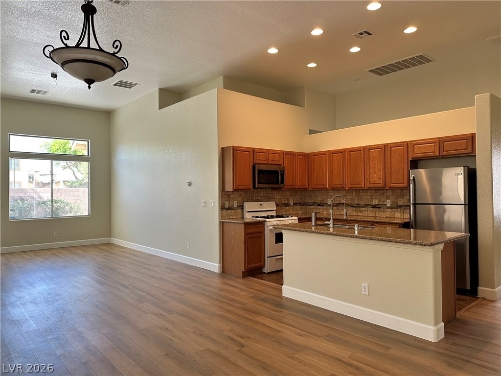 9032 Big Plantation Avenue - Photo 1