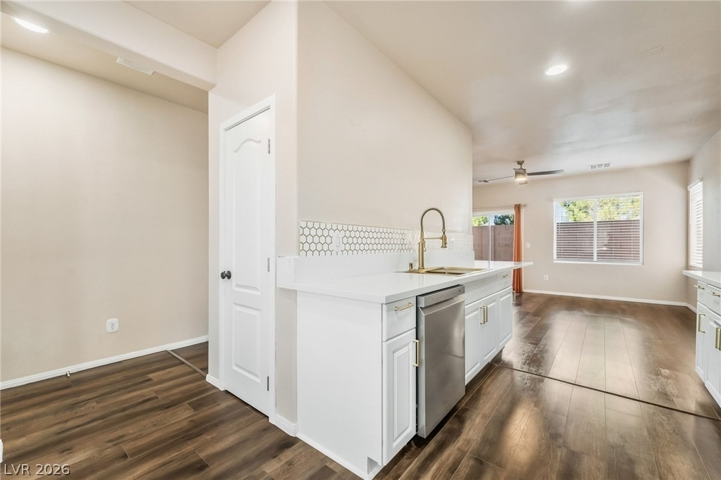 10471 Masons Creek Street - Photo 7