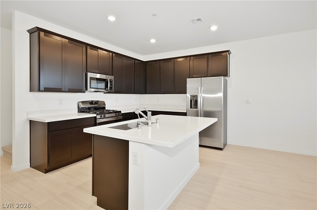 254 Walsh Peak Avenue - Photo 1