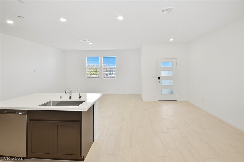 254 Walsh Peak Avenue - Photo 8