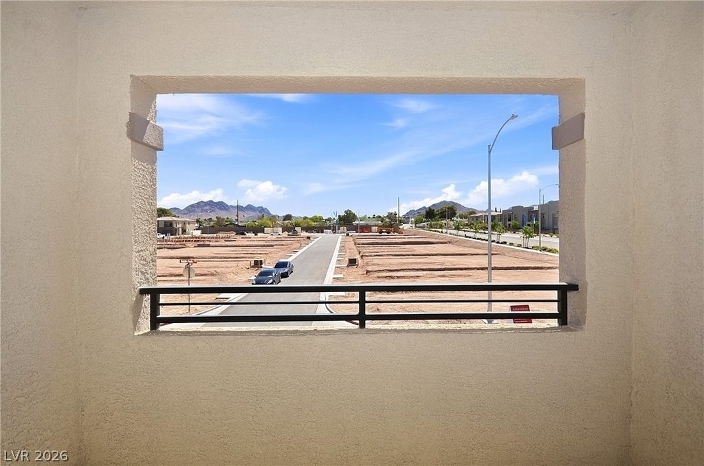 254 Walsh Peak Avenue - Photo 3
