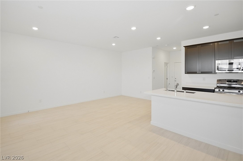 254 Walsh Peak Avenue - Photo 11