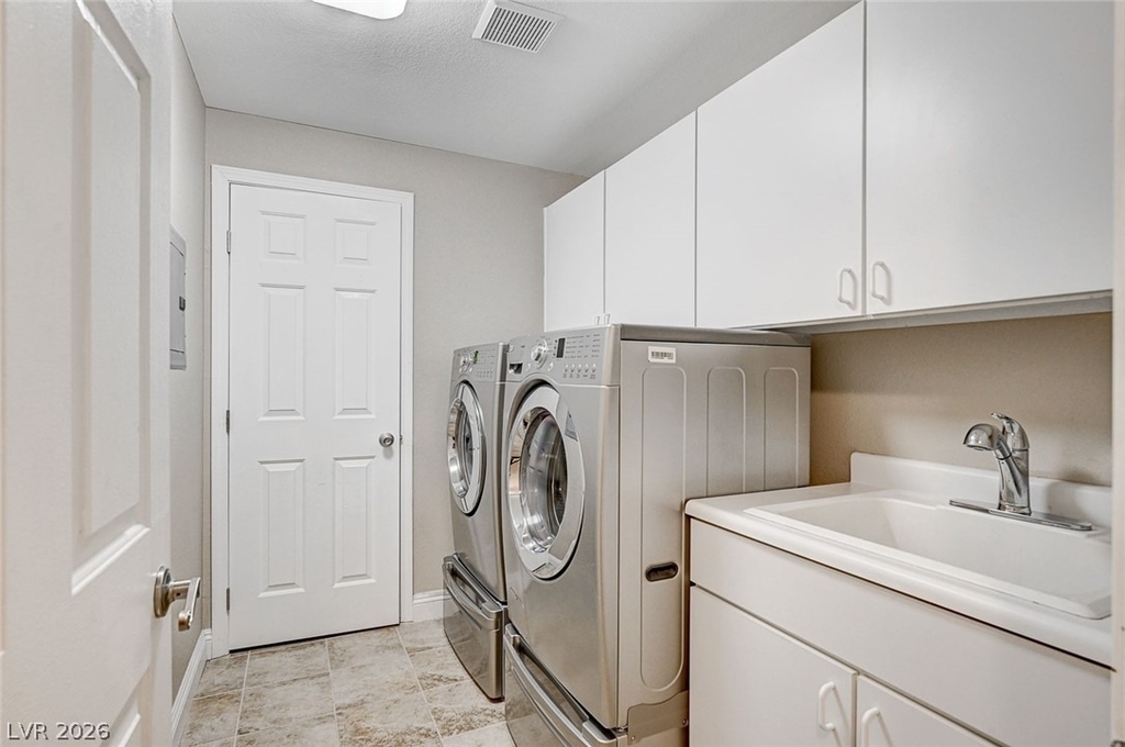 821 Titan Peak Place - Photo 18