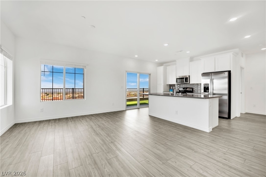 600 N Carriage Hill Drive - Photo 4