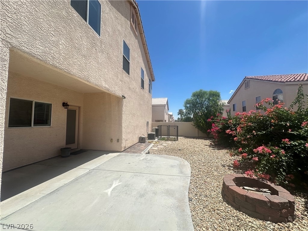 9007 Mossy Hollow Avenue - Photo 17