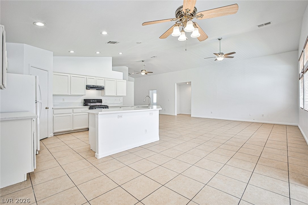 1201 Pueblo Hills - Photo 2
