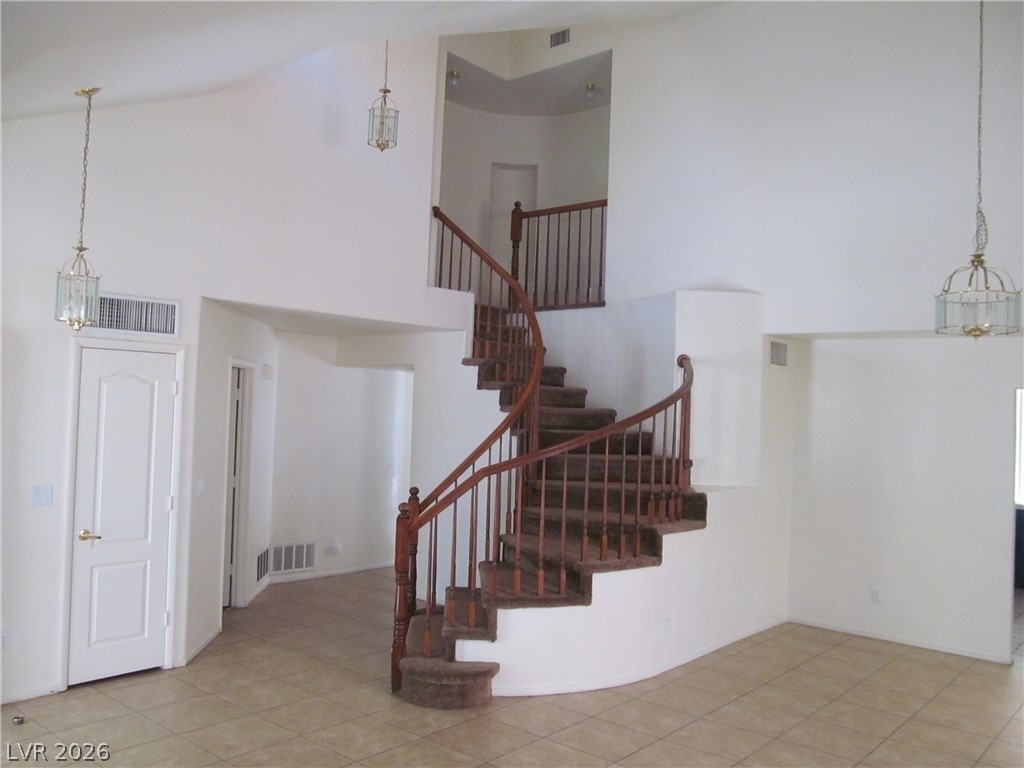 8701 Crescent Ridge Lane - Photo 2