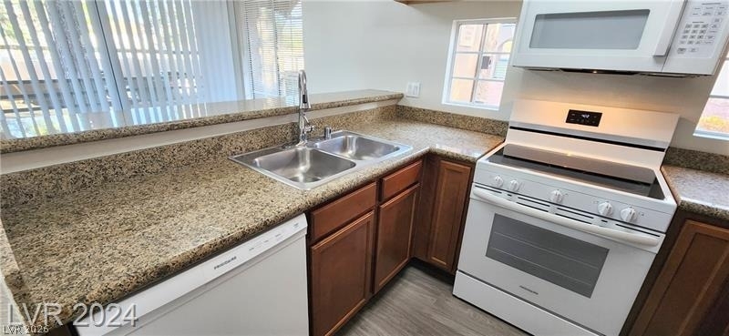 2121 Blue Breeze Drive - Photo 8