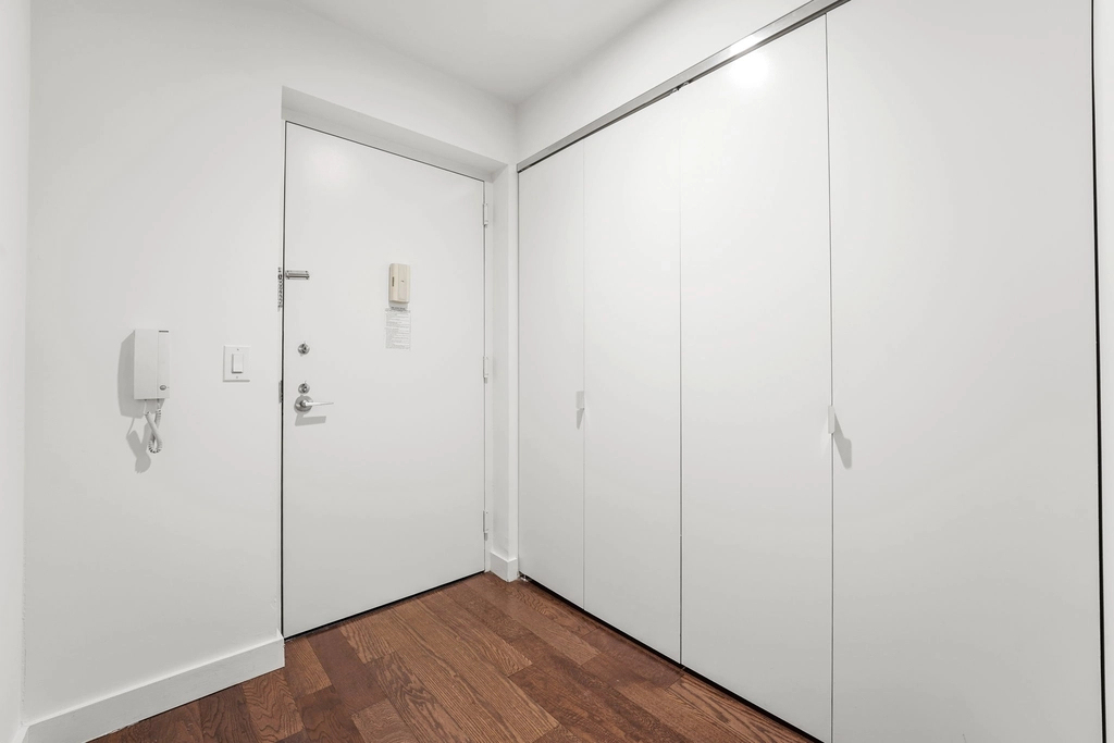 116 John Street - Photo 4