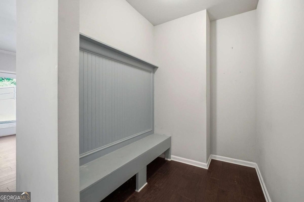 4910 Belcrest Way - Photo 17