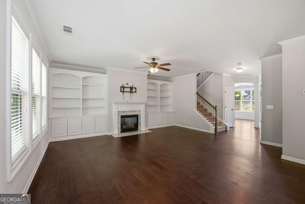 4910 Belcrest Way - Photo 11