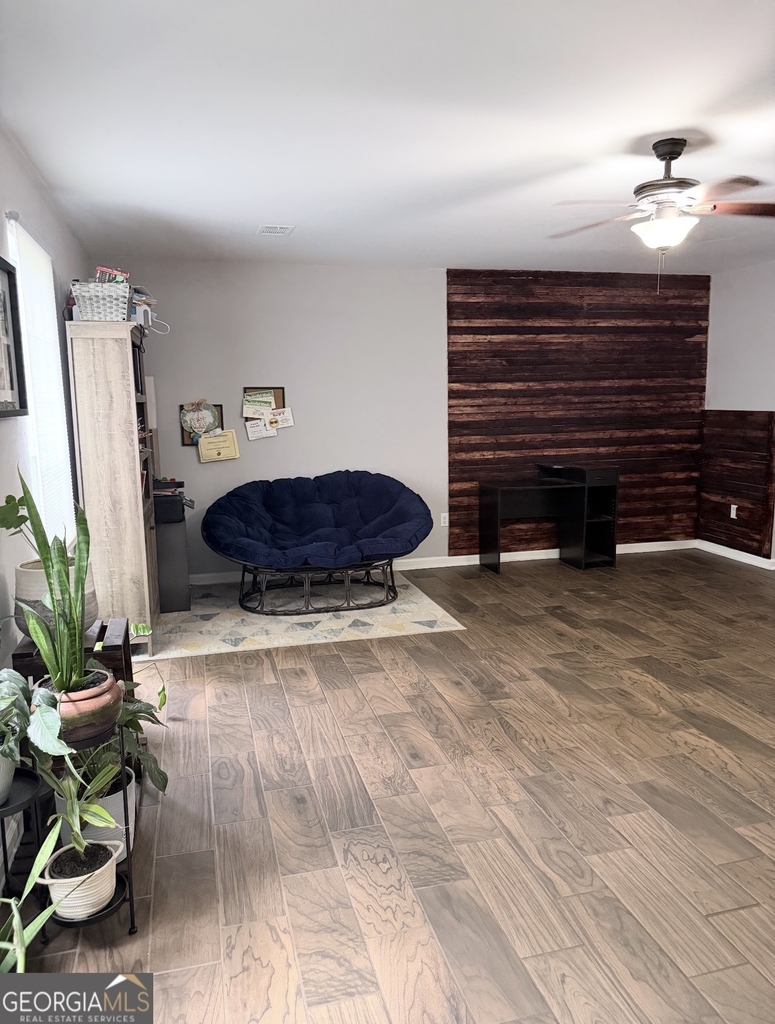 123 The Esplanade Way Sw - Photo 2
