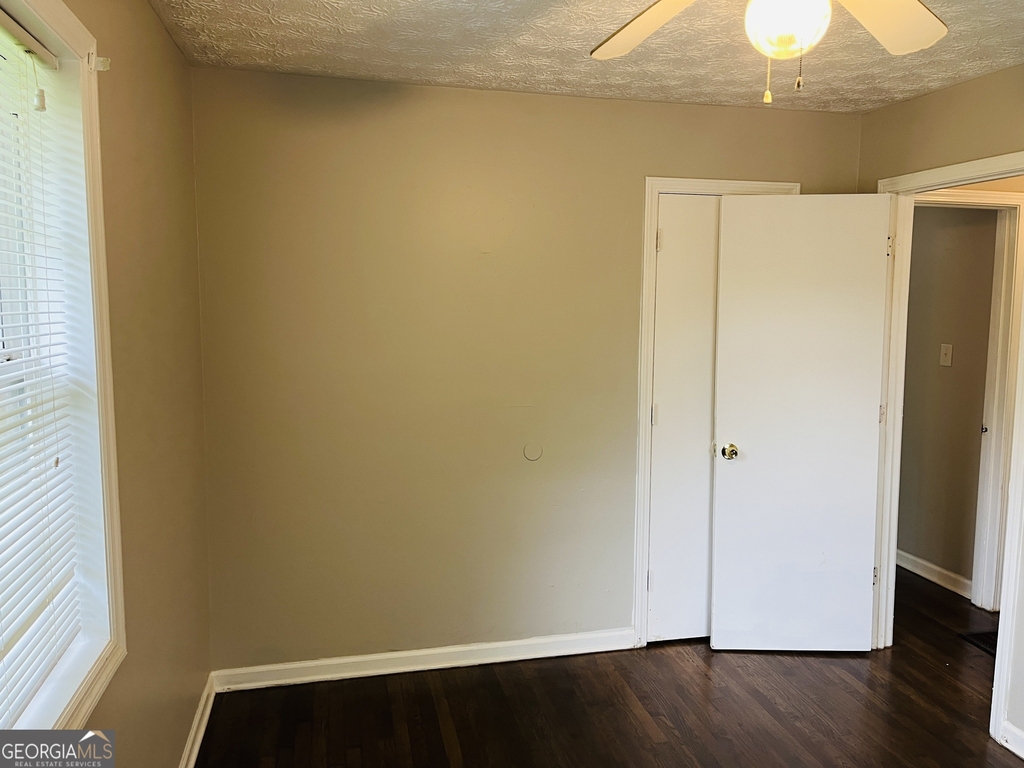 217 W Central Avenue - Photo 10