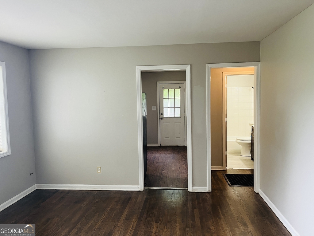 217 W Central Avenue - Photo 2