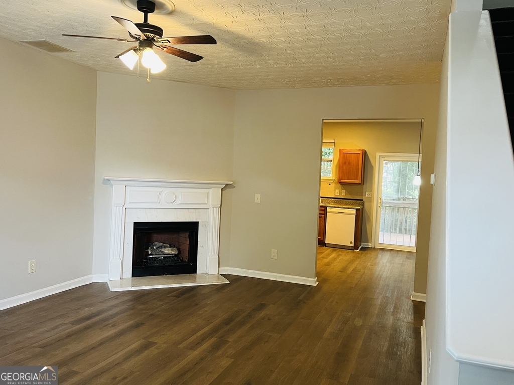 4014 Carisbrook Drive - Photo 3