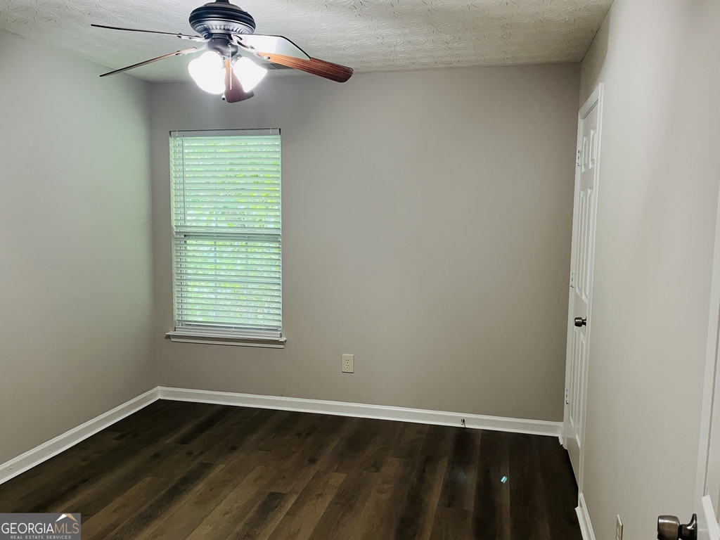 4014 Carisbrook Drive - Photo 25
