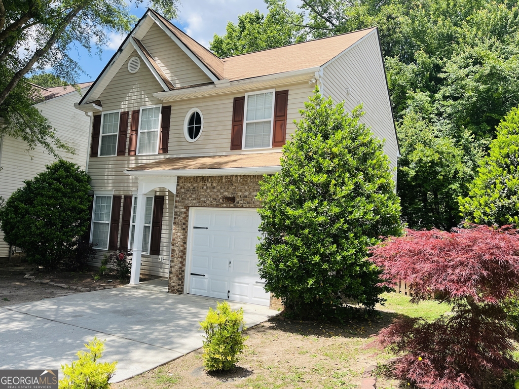 4014 Carisbrook Drive - Photo 2