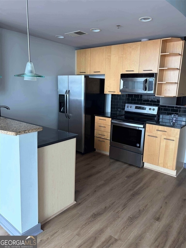 3324 Peachtree Road Ne - Photo 2