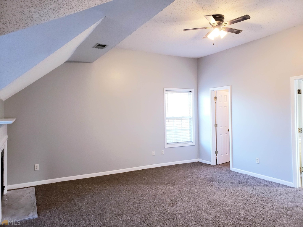 130 Oak Park Terrace - Photo 13