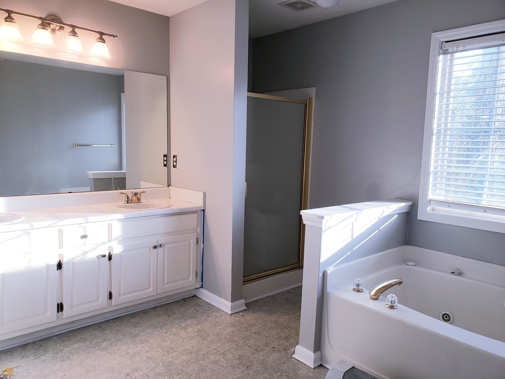 130 Oak Park Terrace - Photo 16