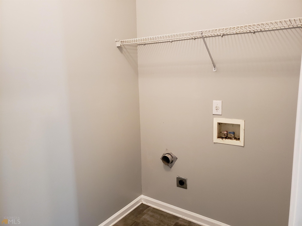 130 Oak Park Terrace - Photo 6