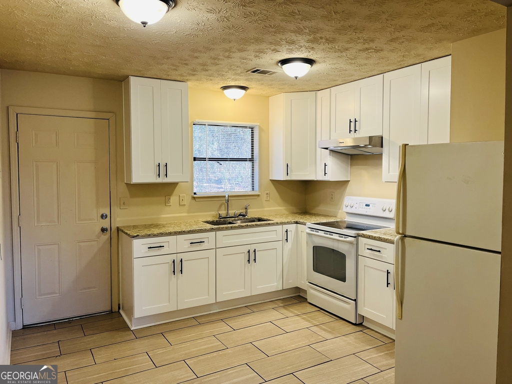 4120 Midway Road - Photo 5