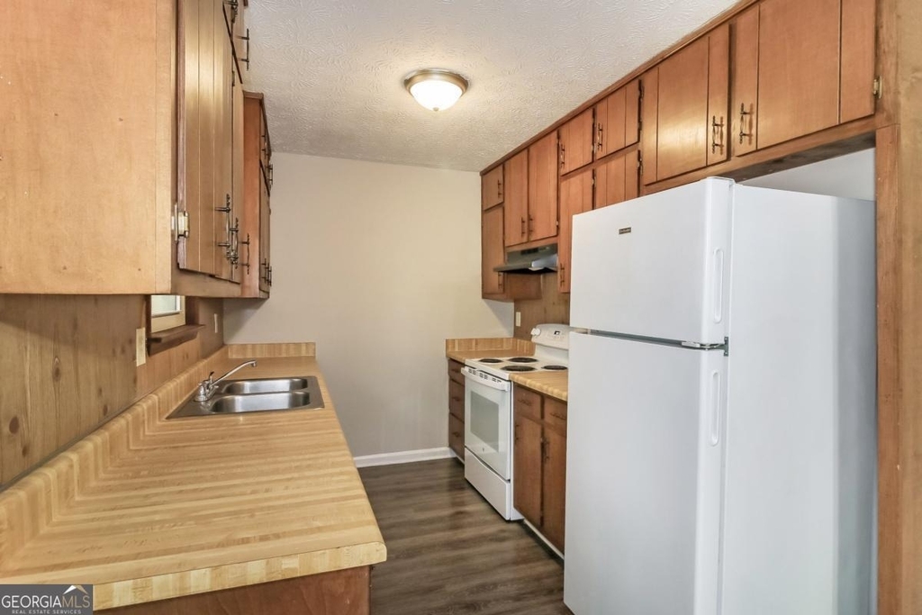 307 Hamilton Glenn - Photo 6