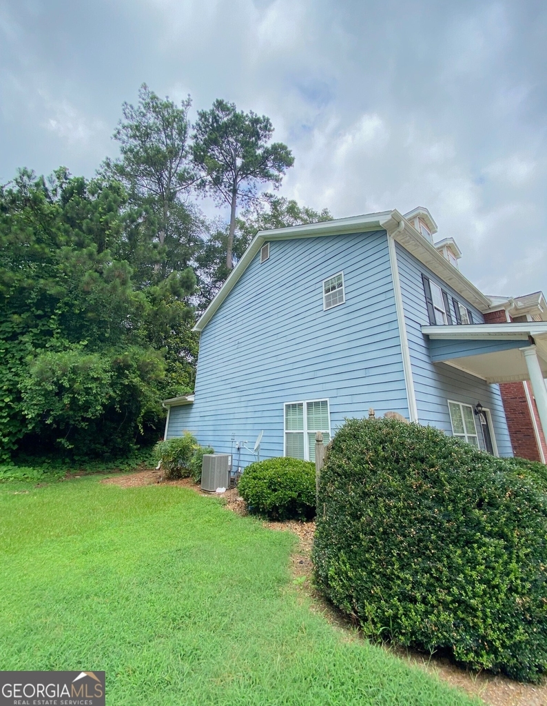 145 Bowen Street - Photo 1