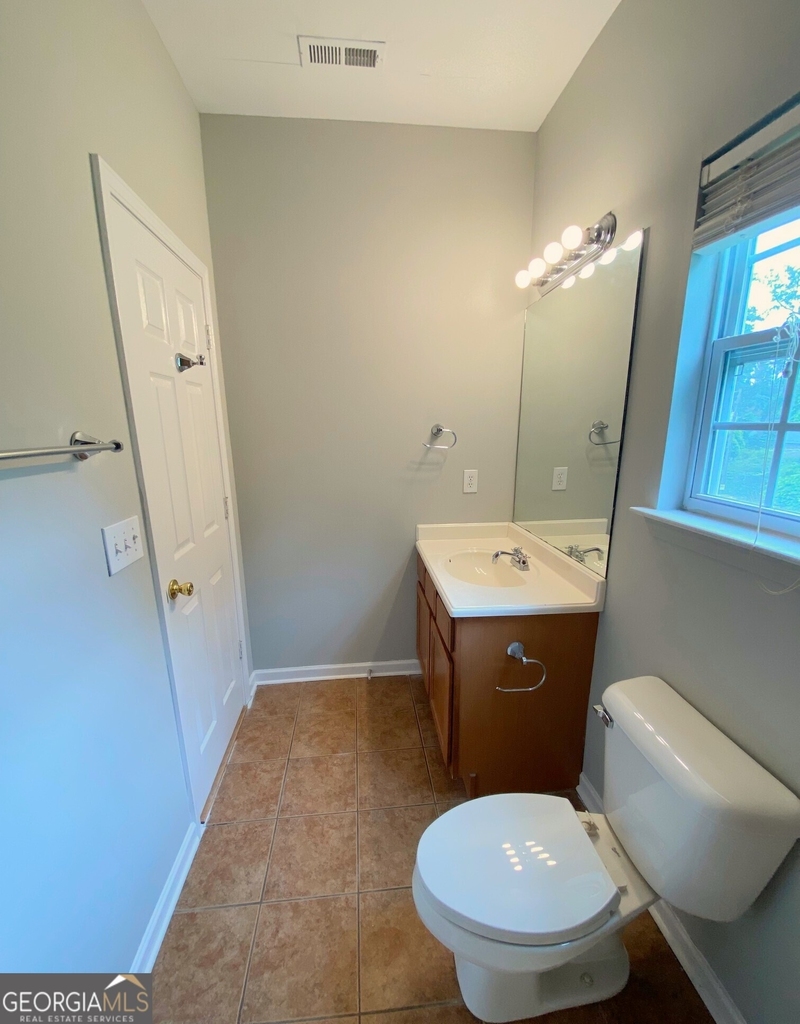 145 Bowen Street - Photo 11
