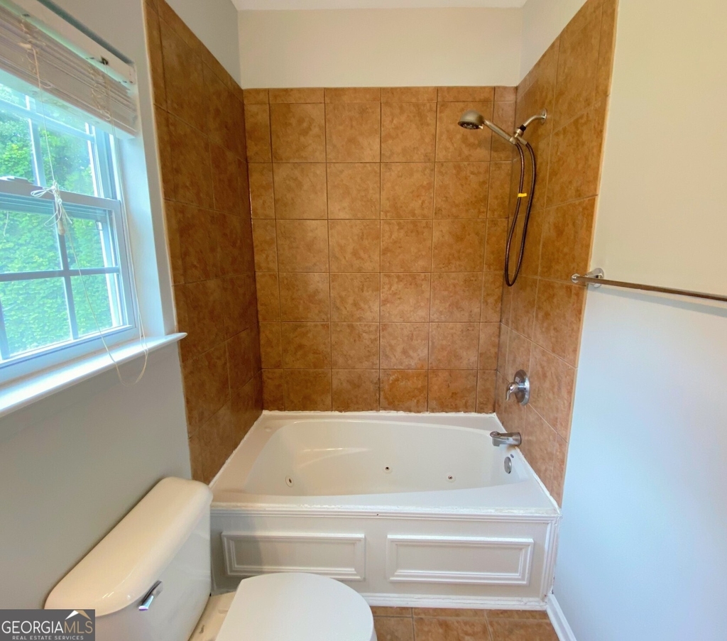 145 Bowen Street - Photo 10