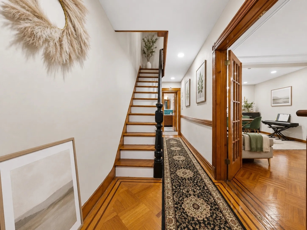 504 Monroe Street - Photo 10