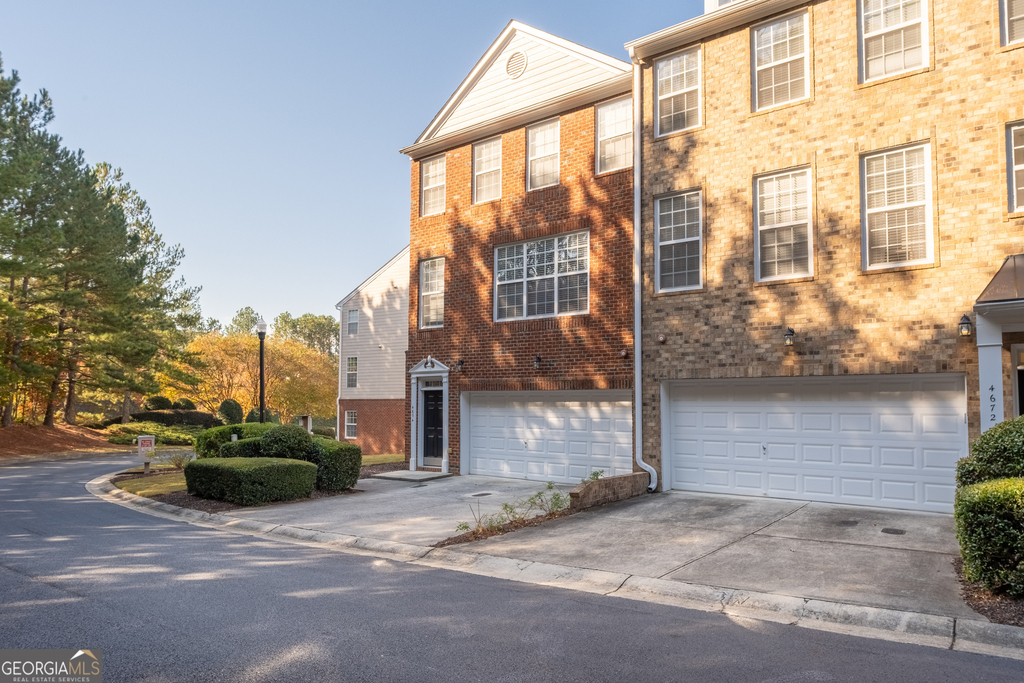 4674 Creekside Villas Way Se - Photo 1