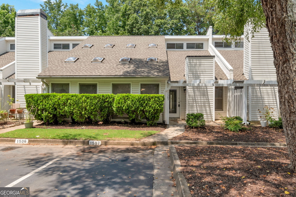 1507 Planters Ridge Lane - Photo 0