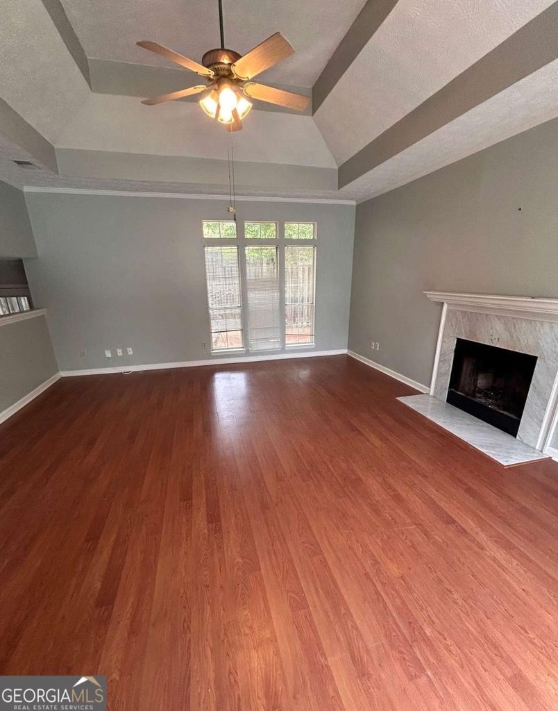 1089 Ashbury Drive - Photo 2
