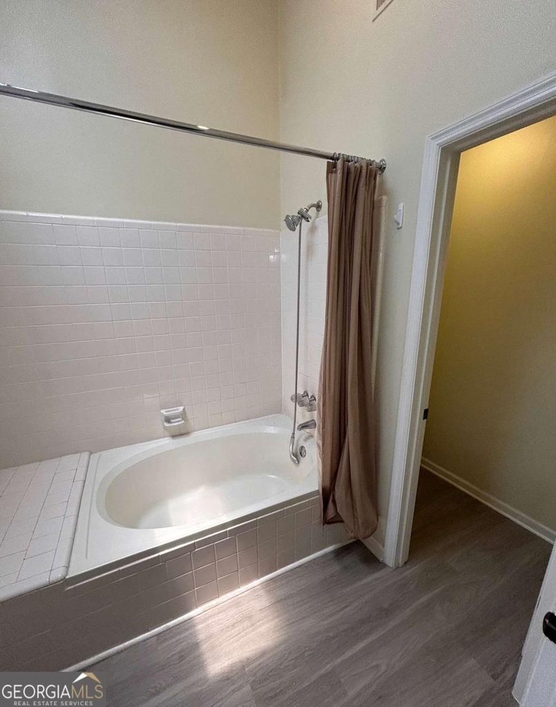 1089 Ashbury Drive - Photo 9