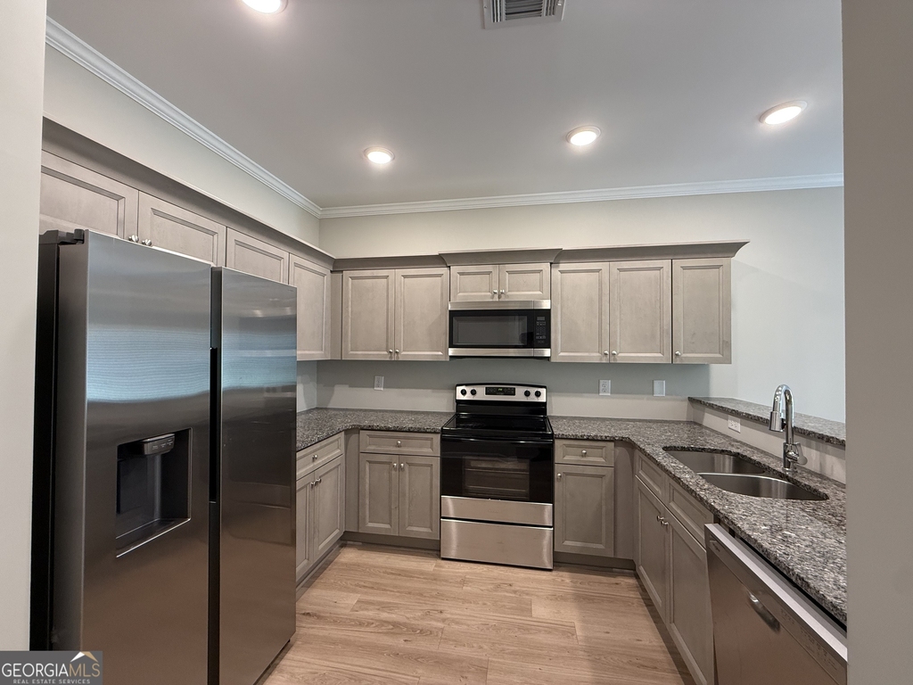 228 Eva Way - Photo 4