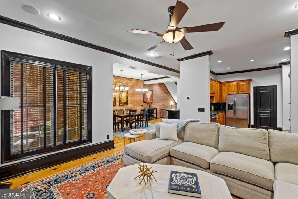 5512 Glenridge Drive - Photo 10