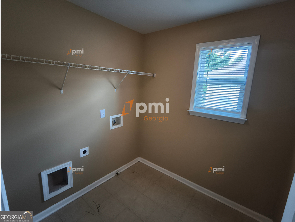 350 Fairmont Way - Photo 5