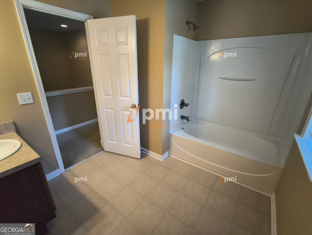 350 Fairmont Way - Photo 12