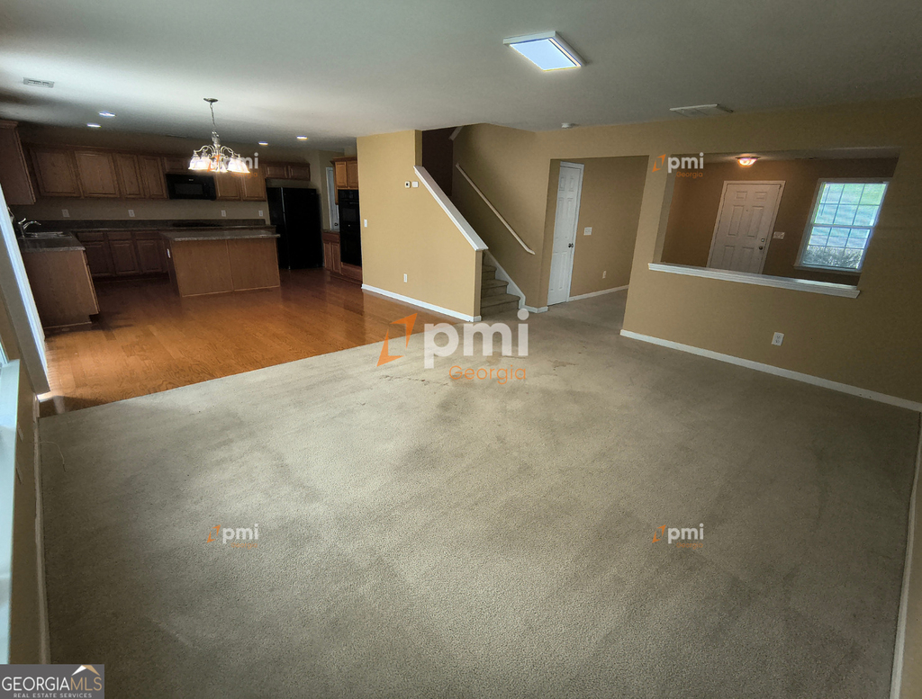 350 Fairmont Way - Photo 3