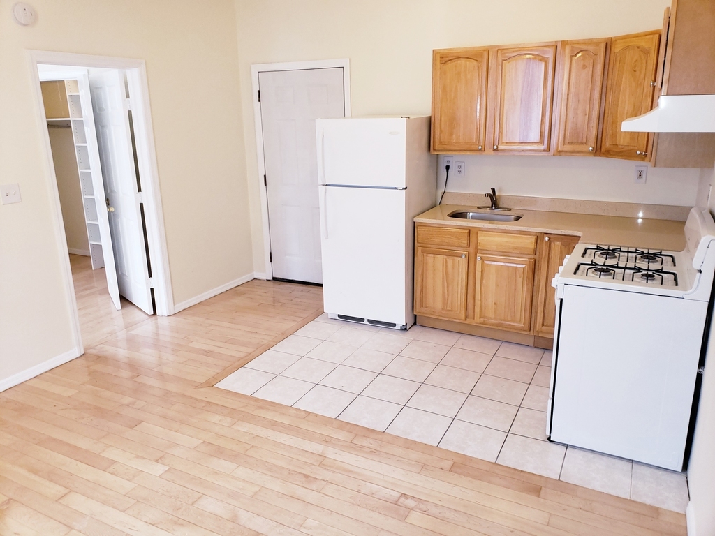 138-15 82nd Drive - Photo 6