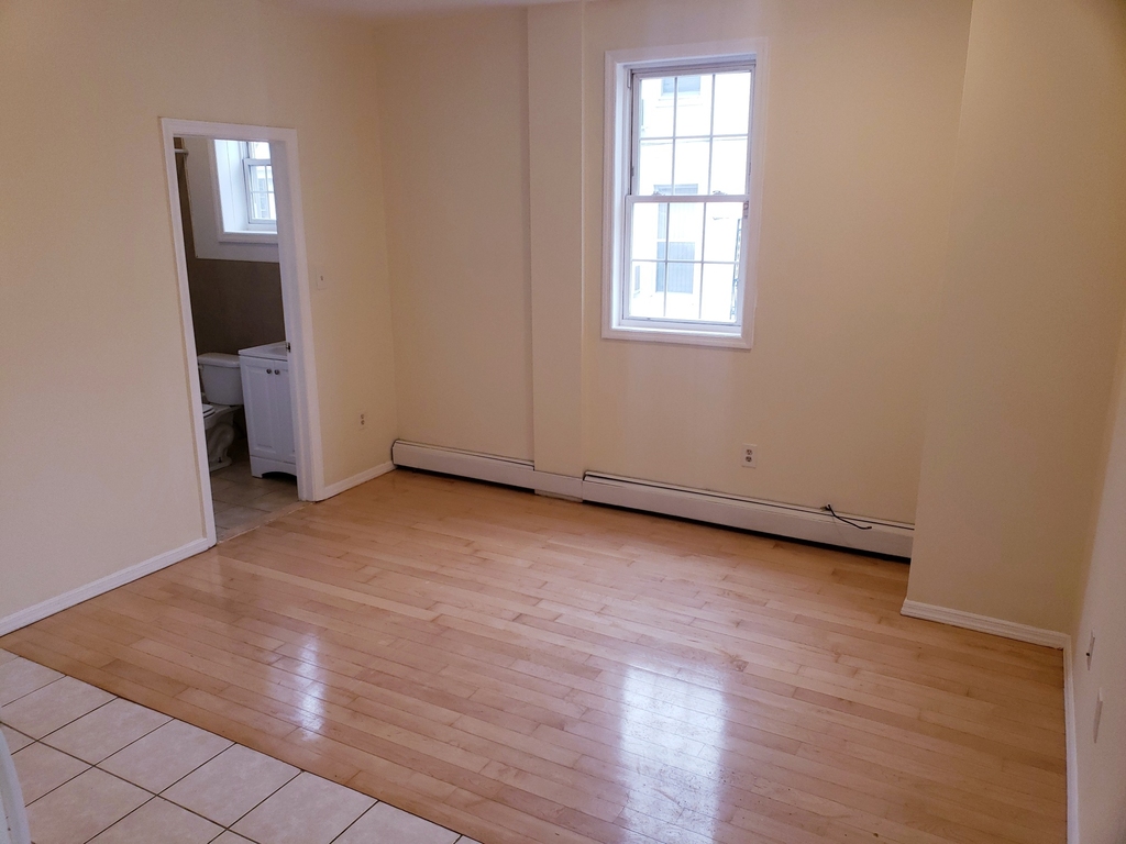 138-15 82nd Drive - Photo 4