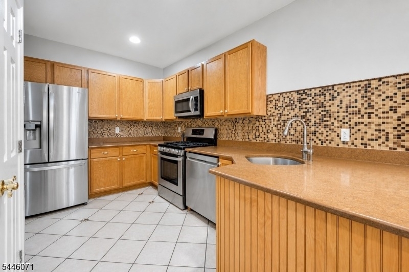 19 Gordon Cir - Photo 3