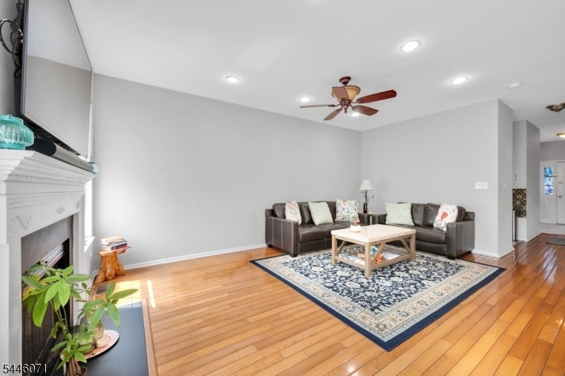 19 Gordon Cir - Photo 7