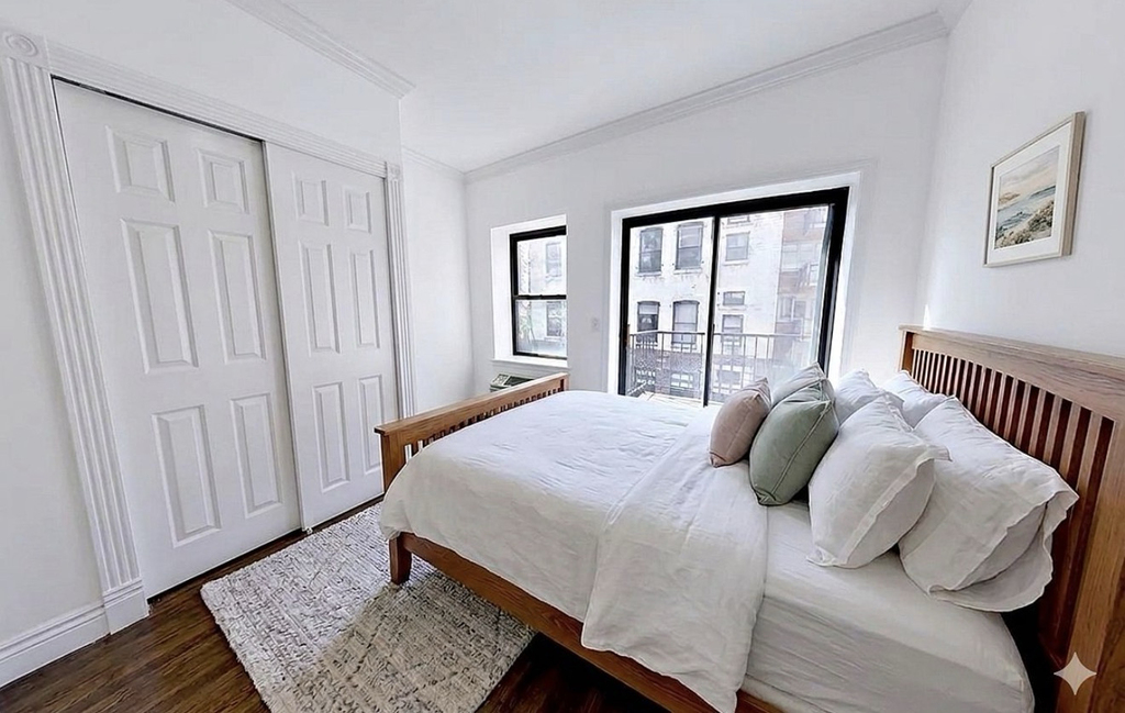 322 West 14th Street - Photo 3