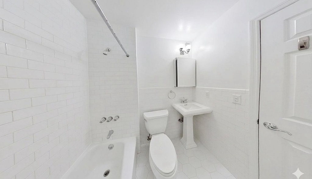 322 West 14th Street - Photo 4