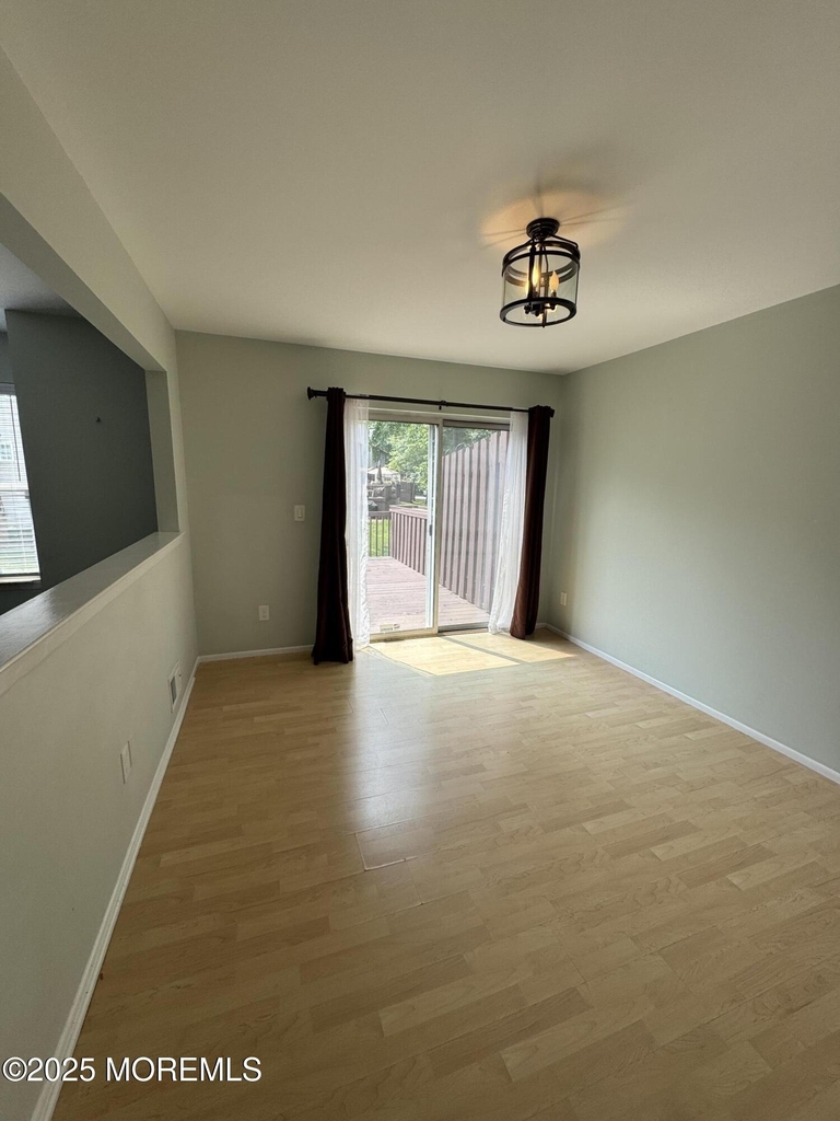 81 Atrium Way - Photo 2