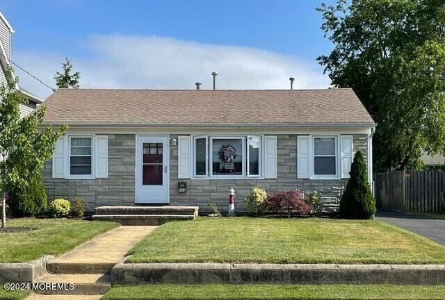 203 Princeton Avenue - Photo 0