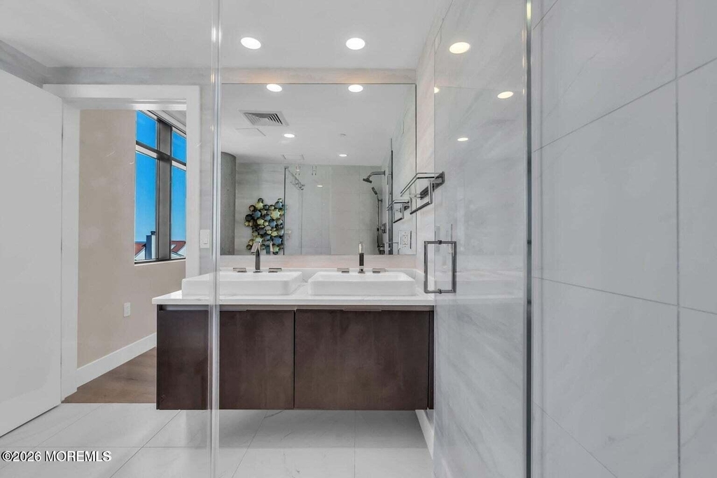 350 Ocean Avenue - Photo 15