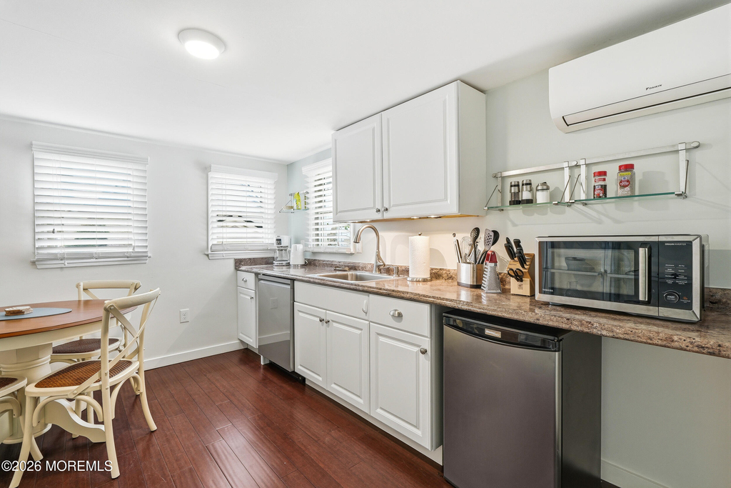 46 Broadway Avenue - Photo 12